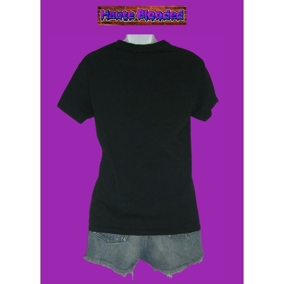 Tom Petty Free Fallin Holding Guitar Tee Shirt Band Merch Concert Music Fest S - Picture 4 of 8